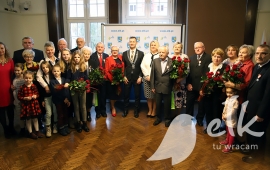 Idąc razem przez życie, pielęgnowali swoją miłość…
