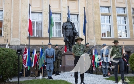 The elk celebrated independence