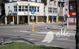 Painting lanes and pedestrian crossings
