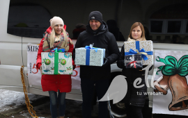 Regali per bambini per l'autobus di Babbo Natale