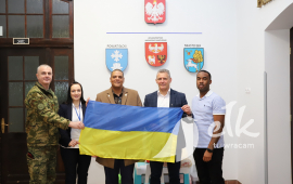 Soldati della NATO visitano il municipio