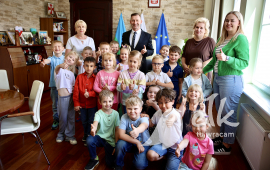 Lekcja obywatelska. Urząd Miasta Ełku odwiedziły "Żabki"