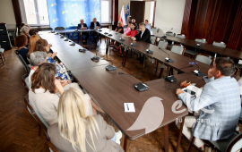 Spotkanie w sprawie nocnych dyżurów aptek w Ełku